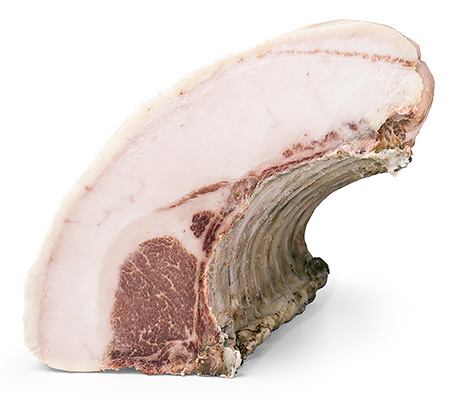 La maduración del chuletero ibérico es un proceso 100 % natural que eleva las propiedades y cualidades de la carne de cerdo de bellota ibérico