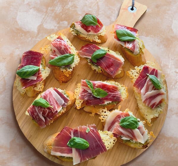 Crostini de Jamón de Bellota Ibérico FISAN