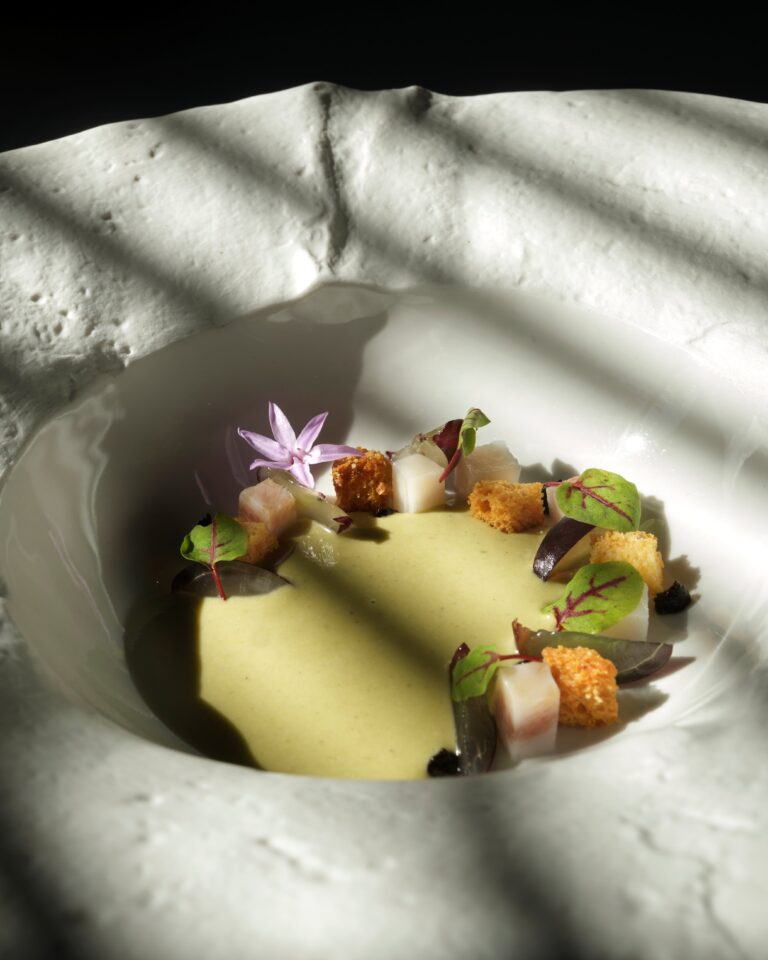 Ajo blanco de pistacho, Papada de Bellota 100 % Ibérico Curada FISAN