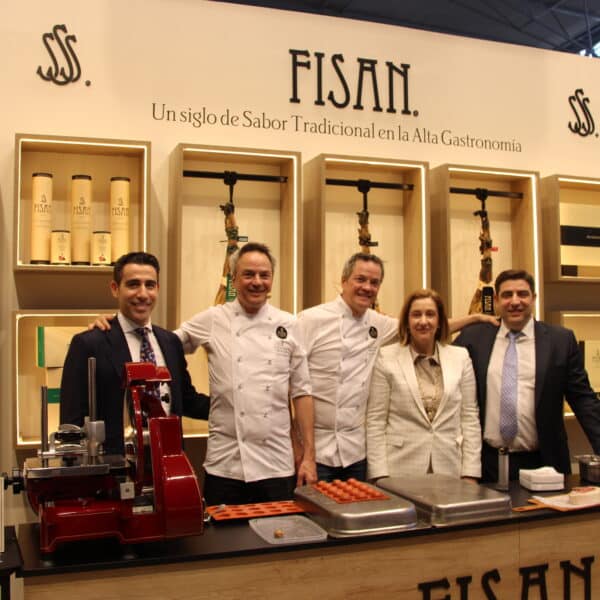 EL SABOR DE LA BELLOTA CONQUISTA ALIMENTARIA 2026 Y SUS EMBAJADORES DE 3 ESTRELLAS MICHELIN LO REALZAN