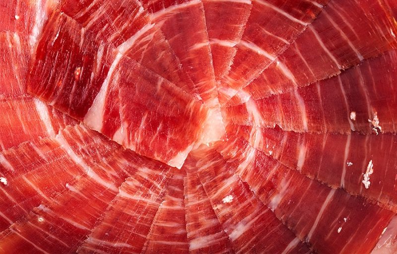 Cristales de tirosina en el corte del jamón de bellota ibérico FISAN